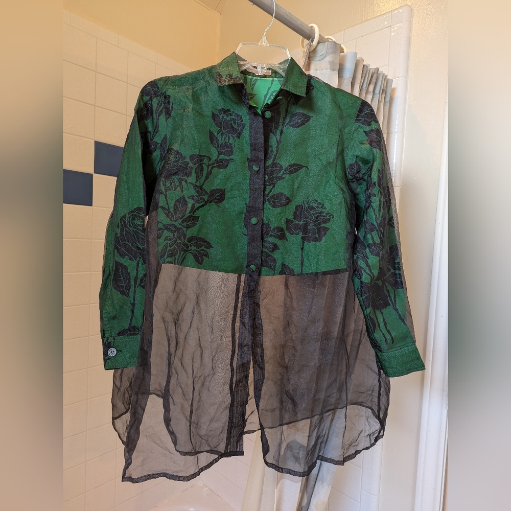 Women Floral Button up Top One Size